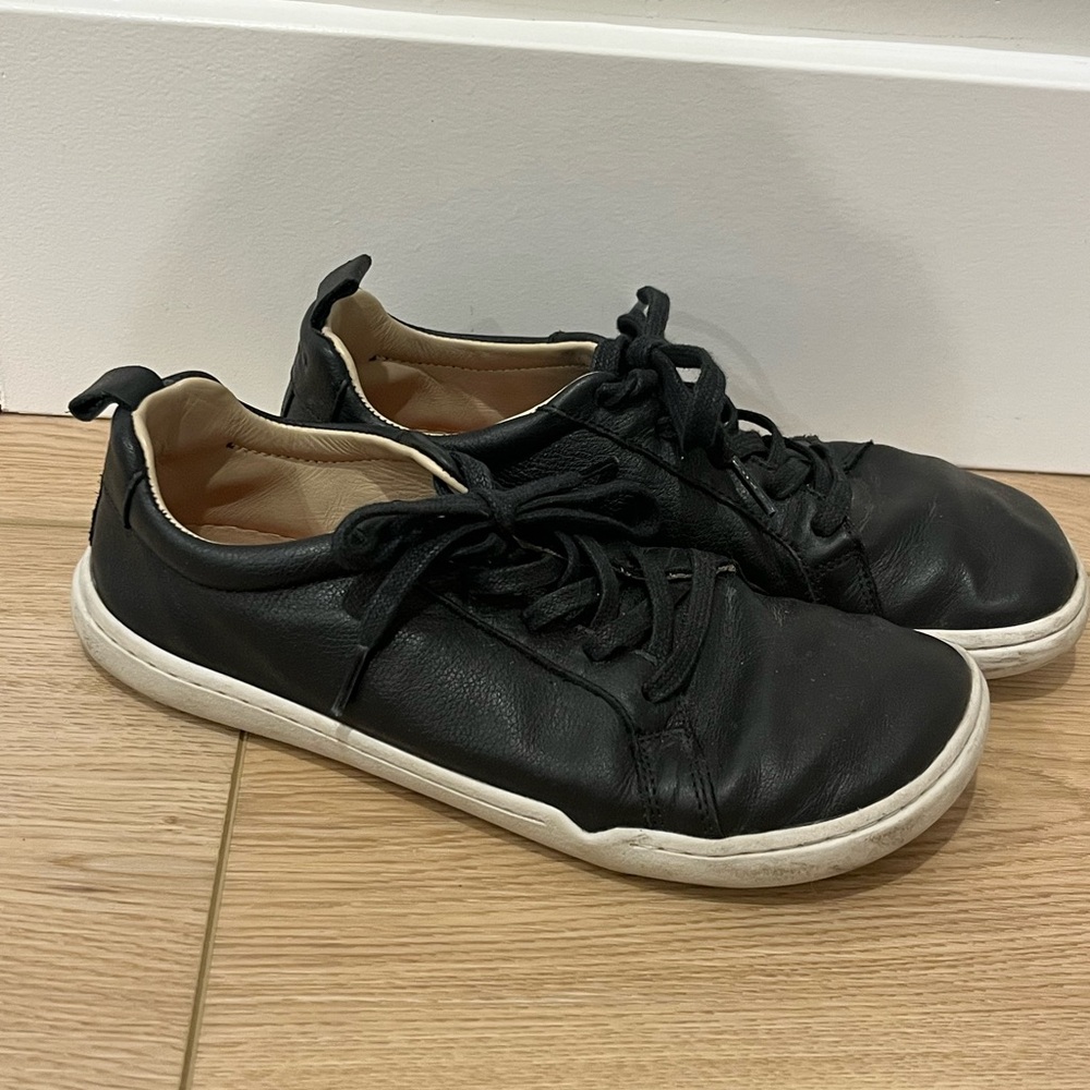 Womens Origo Everyday Sneaker size 7